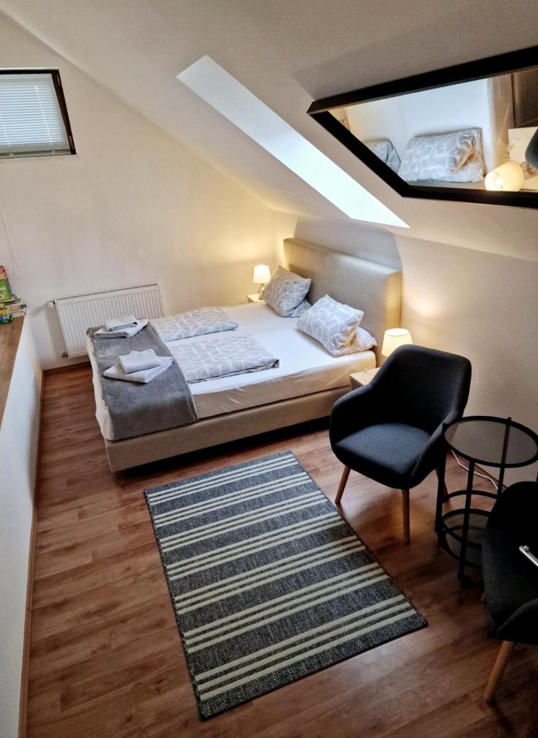 Privatwohnung Rybczynski Undenheim Exterior foto